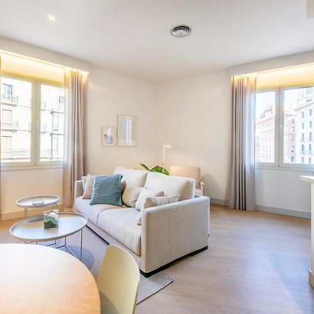 Fisa Rentals Ramblas Apartments Barcelona Exteriör bild